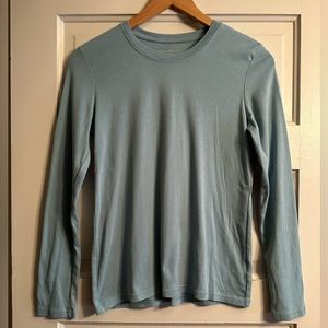 ⭐️ 3/$10 Eddie Bauer Long Sleeve Crew Neck Top